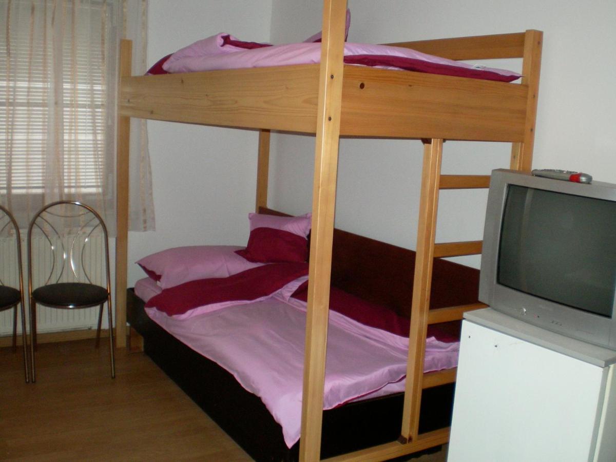 Hostel Piero Ljubljana Ngoại thất bức ảnh