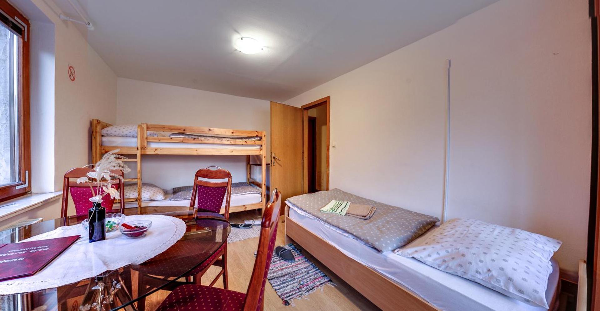 Hostel Piero Ljubljana Phòng bức ảnh